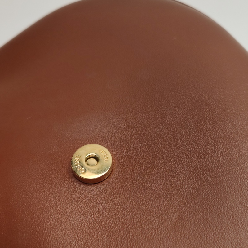 Celine Triomphe中號Ava棕色Hobo光滑牛皮半月包-9