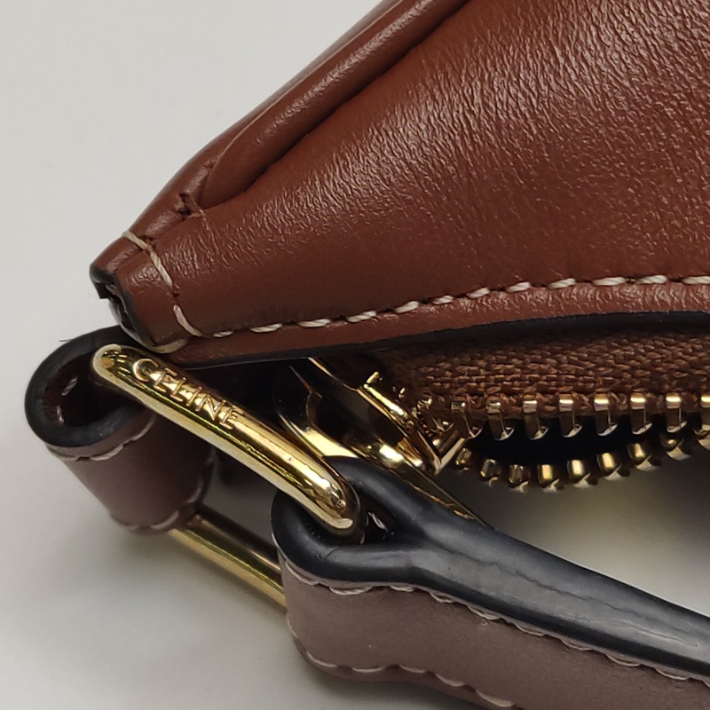 Celine Triomphe中號Ava棕色Hobo光滑牛皮半月包-10