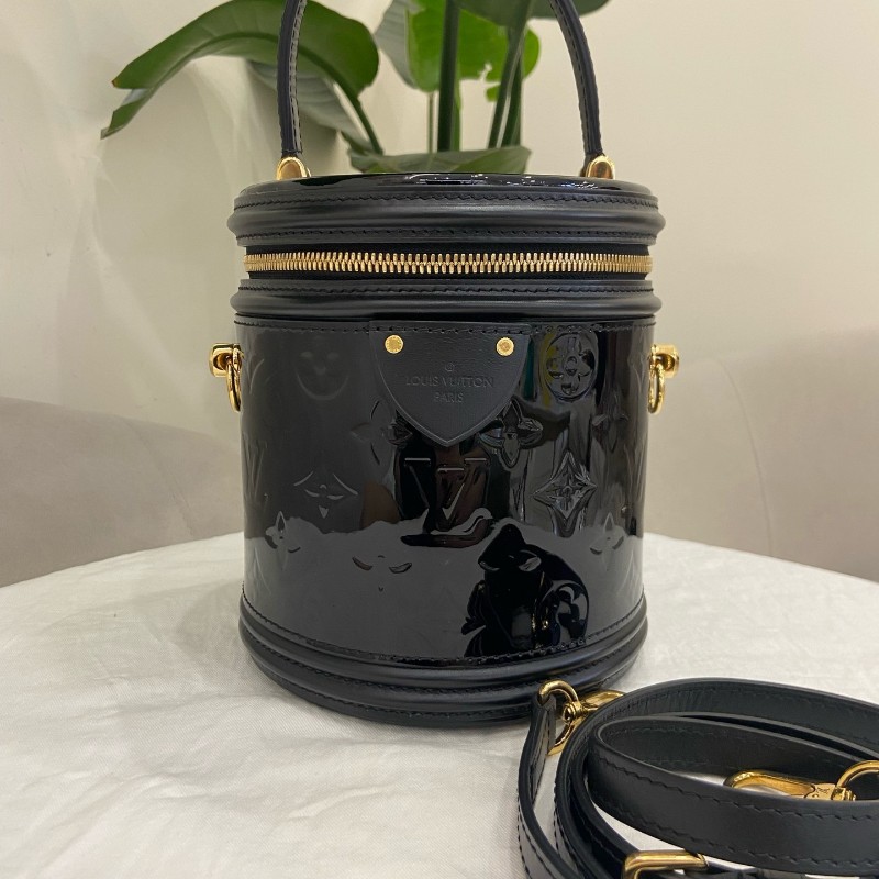 LV 發財桶 漆皮黑色手提包斜背包-0