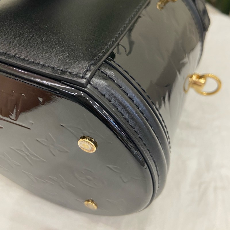 LV 發財桶 漆皮黑色手提包斜背包-7
