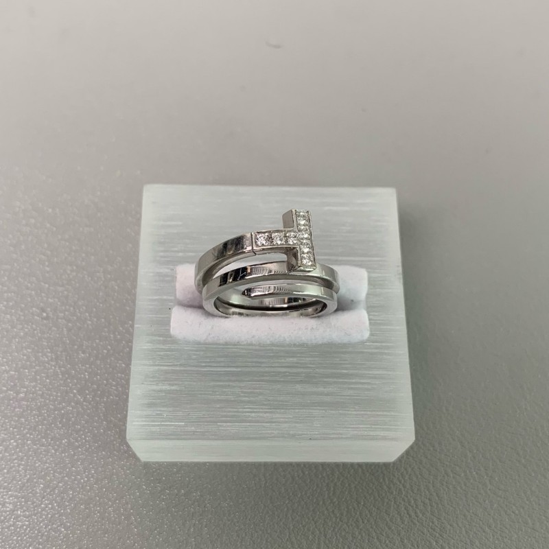 Tiffany T系列18K白金半鑽三圈戒指 48碼-0