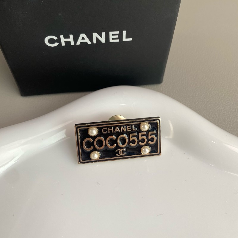 Chanel 香奈兒 coco琺琅 數字方牌胸針-0