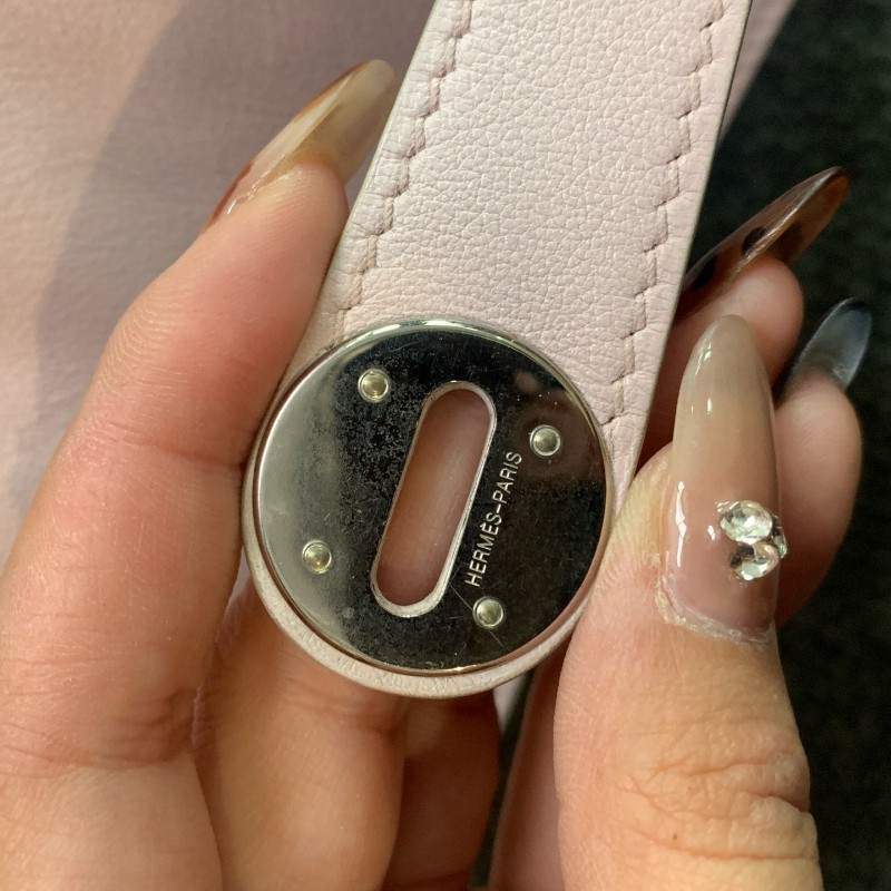 Hermes愛馬仕 Lindy34 粉色銀扣
肩背包-16