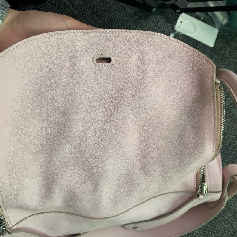 Hermes愛馬仕 Lindy34 粉色銀扣
肩背包-17