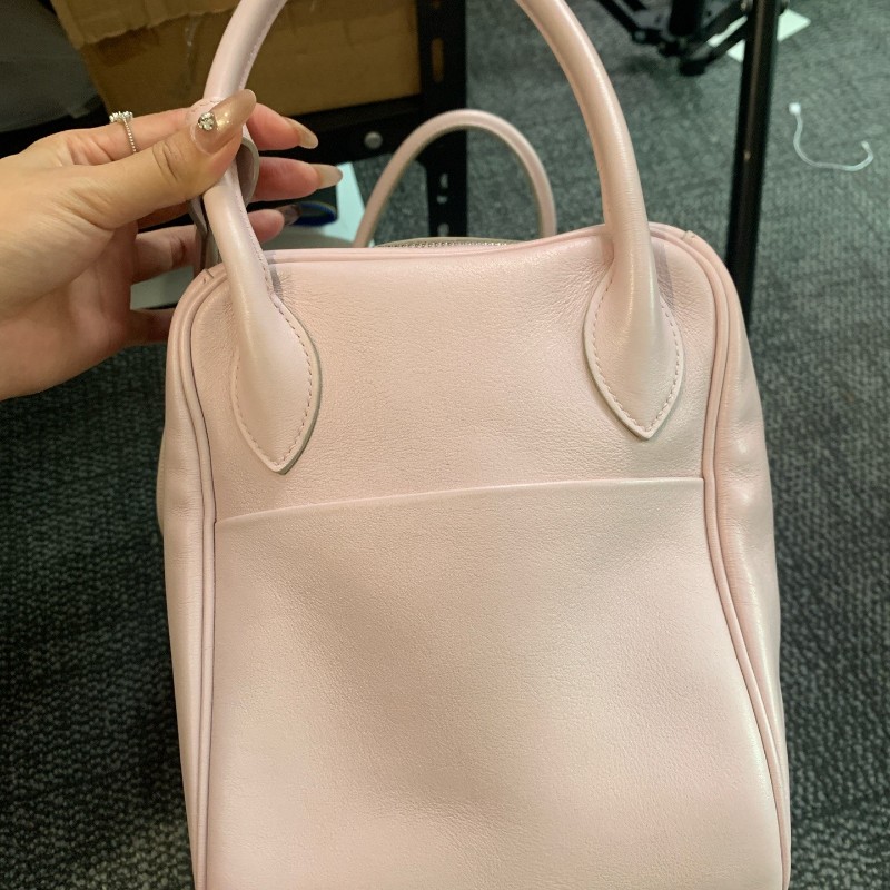 Hermes愛馬仕 Lindy34 粉色銀扣
肩背包-24