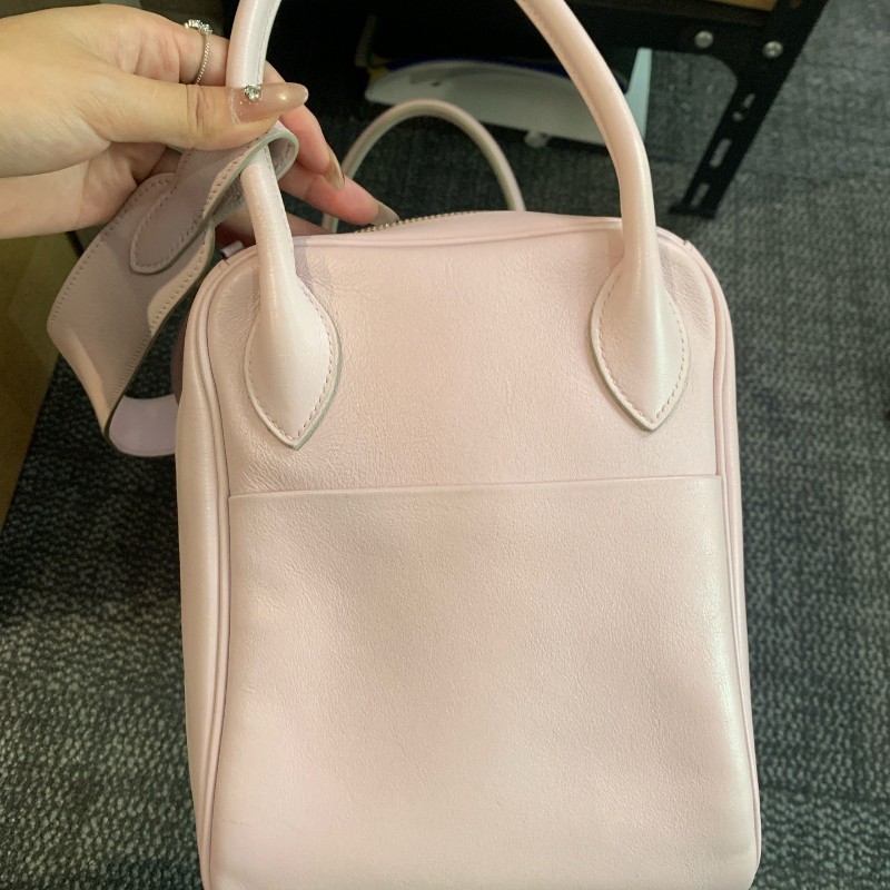 Hermes愛馬仕 Lindy34 粉色銀扣
肩背包-26