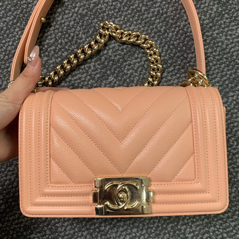 CHANEL LeBoy小號 淡橘色荔枝紋牛皮 肩背包斜背包 晶片款-4