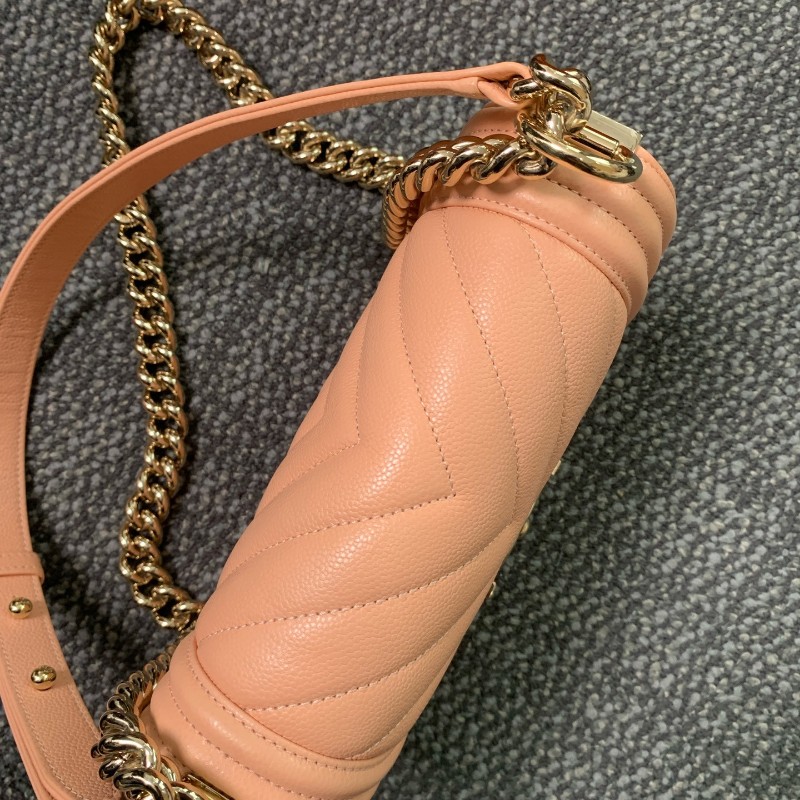 CHANEL LeBoy小號 淡橘色荔枝紋牛皮 肩背包斜背包 晶片款-16