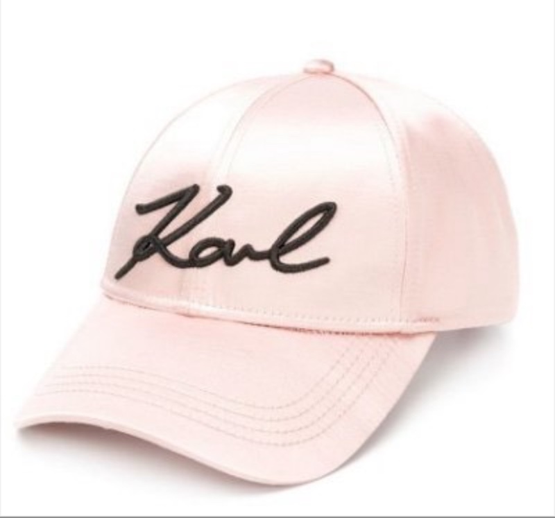 KARL LAGERFELD老佛爺 logo刺繡緞面棒球帽 粉-0