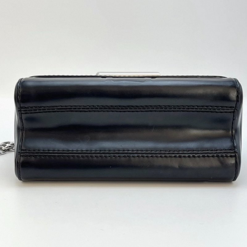 LV twist扭一扭肩背斜背包18.5*14.5*9 98新配件塵袋購證-4