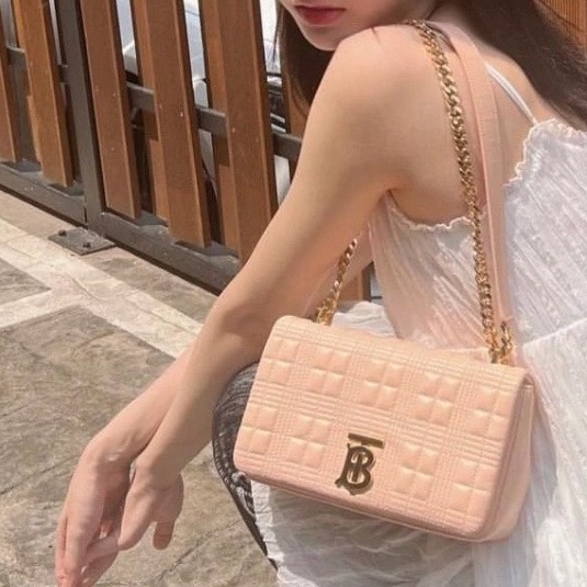 【近新閒置品】Burberry LOLA小號小羊皮蜜桃粉鏈條包肩背包斜跨包-7