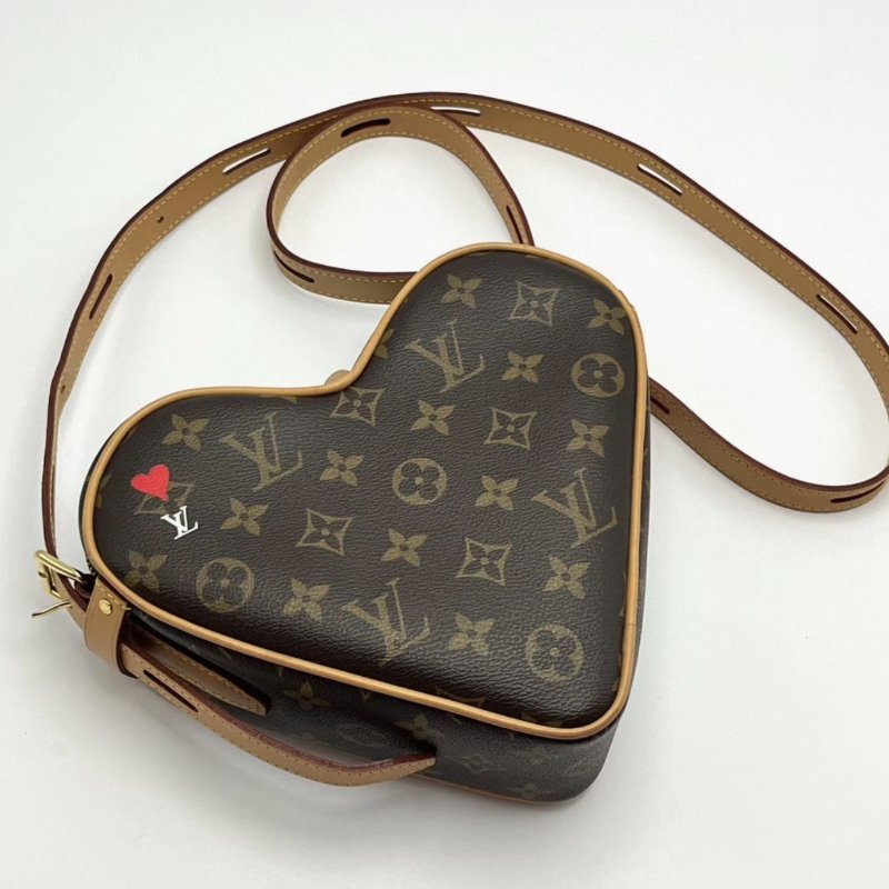 LV 愛心限量款肩背斜背包16*22*7 98新配件塵袋吊牌購證-1