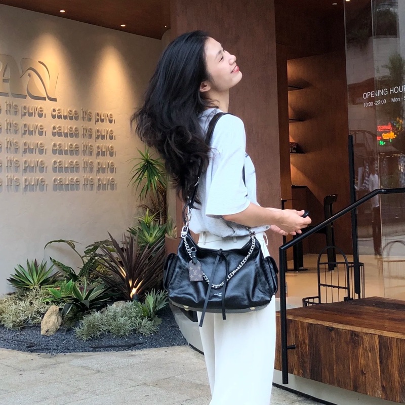 🈶台北101購證 #全新全配 Lv carryall cargo pm黑武士斜挎包 芯片款-14