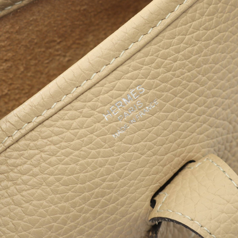 Hermes Hermès Evelyn 3 Trois PM Taurillon Clemence 皮革肩背包，米色-3