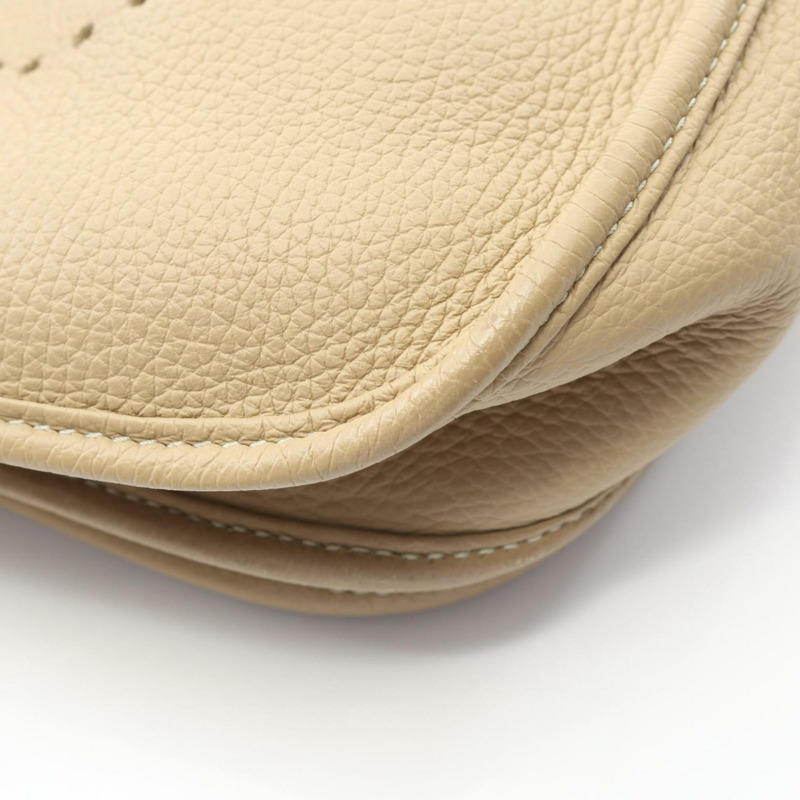 Hermes Hermès Evelyn 3 Trois PM Taurillon Clemence 皮革肩背包，米色-5