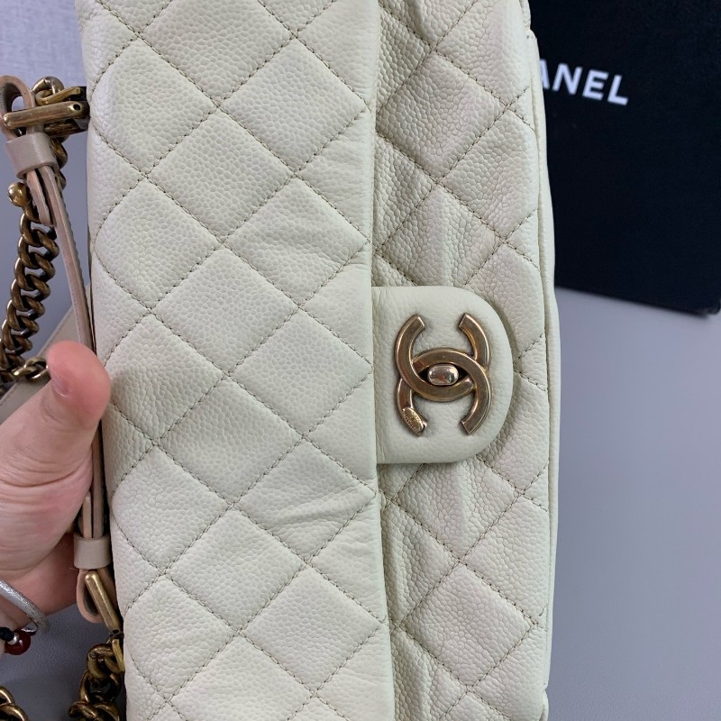 Chanel CF象牙白 金扣 幻彩荔枝紋牛皮口蓋包 斜背包肩背包-4