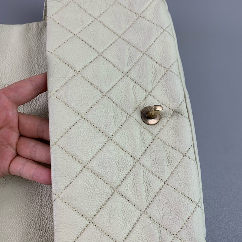 Chanel CF象牙白 金扣 幻彩荔枝紋牛皮口蓋包 斜背包肩背包-15