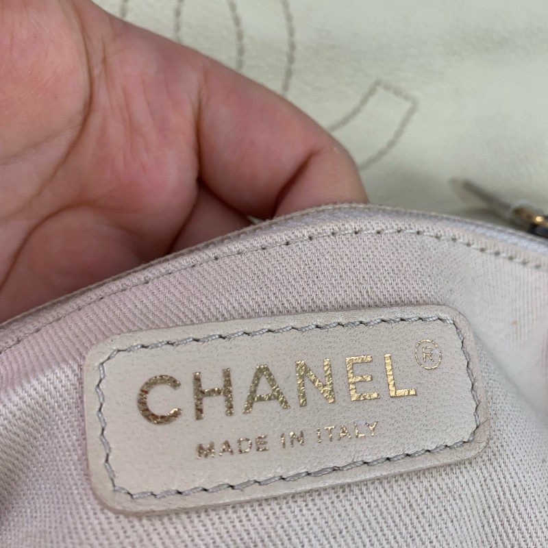 Chanel CF象牙白 金扣 幻彩荔枝紋牛皮口蓋包 斜背包肩背包-20