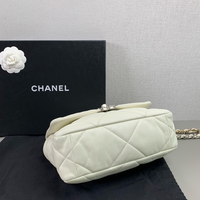 Chanel 19bag 白色羊皮口蓋包 晶片款-5