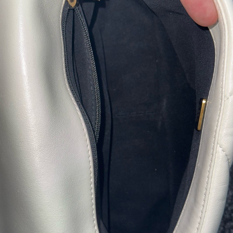 Chanel 19bag 白色羊皮口蓋包 晶片款-22