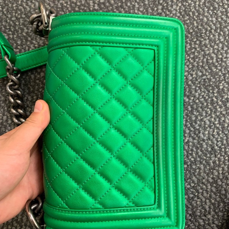 CHANEL Leboy小號 牛皮 綠色銀扣口蓋包 肩背包斜背包-8