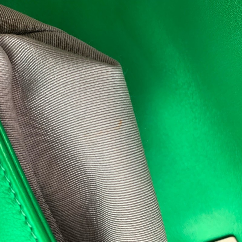 CHANEL Leboy小號 牛皮 綠色銀扣口蓋包 肩背包斜背包-26