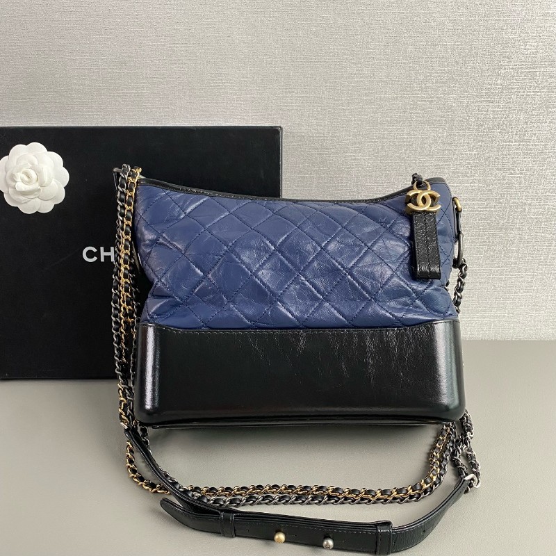 Chanel流浪包中號 海軍藍黑拼色牛皮 肩背包-0