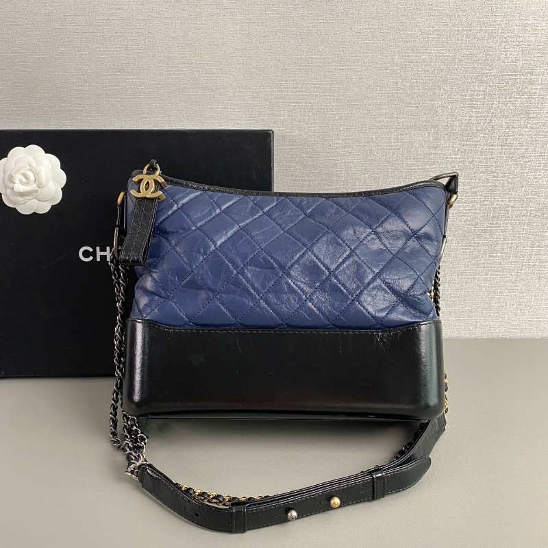 Chanel流浪包中號 海軍藍黑拼色牛皮 肩背包-3