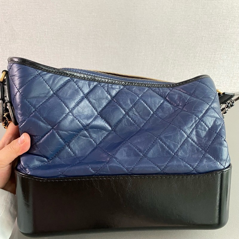 Chanel流浪包中號 海軍藍黑拼色牛皮 肩背包-6