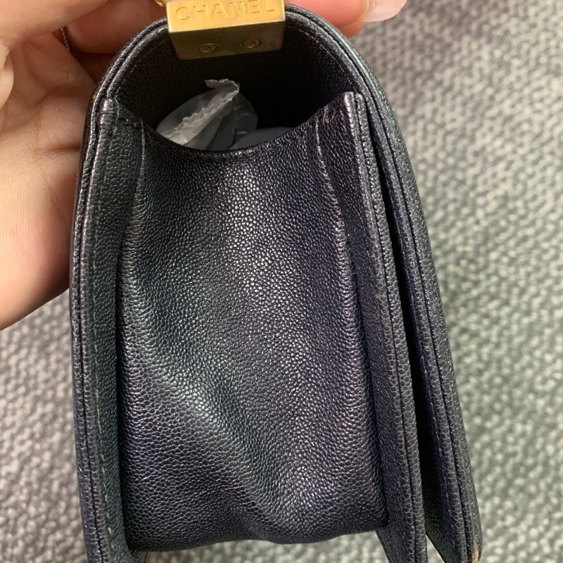 Chanel香奈兒 leboy小號 海軍藍荔枝紋牛皮金扣鏈條包-6