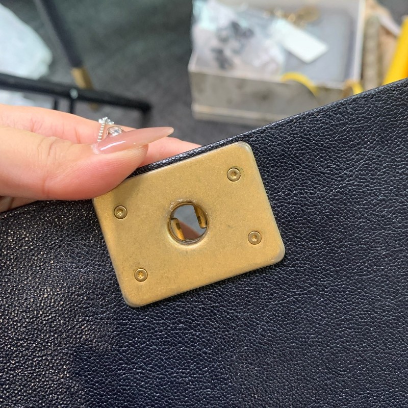 Chanel香奈兒 leboy小號 海軍藍荔枝紋牛皮金扣鏈條包-19