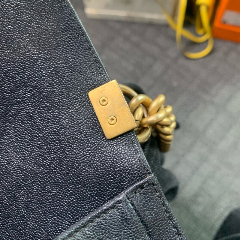 Chanel香奈兒 leboy小號 海軍藍荔枝紋牛皮金扣鏈條包-21