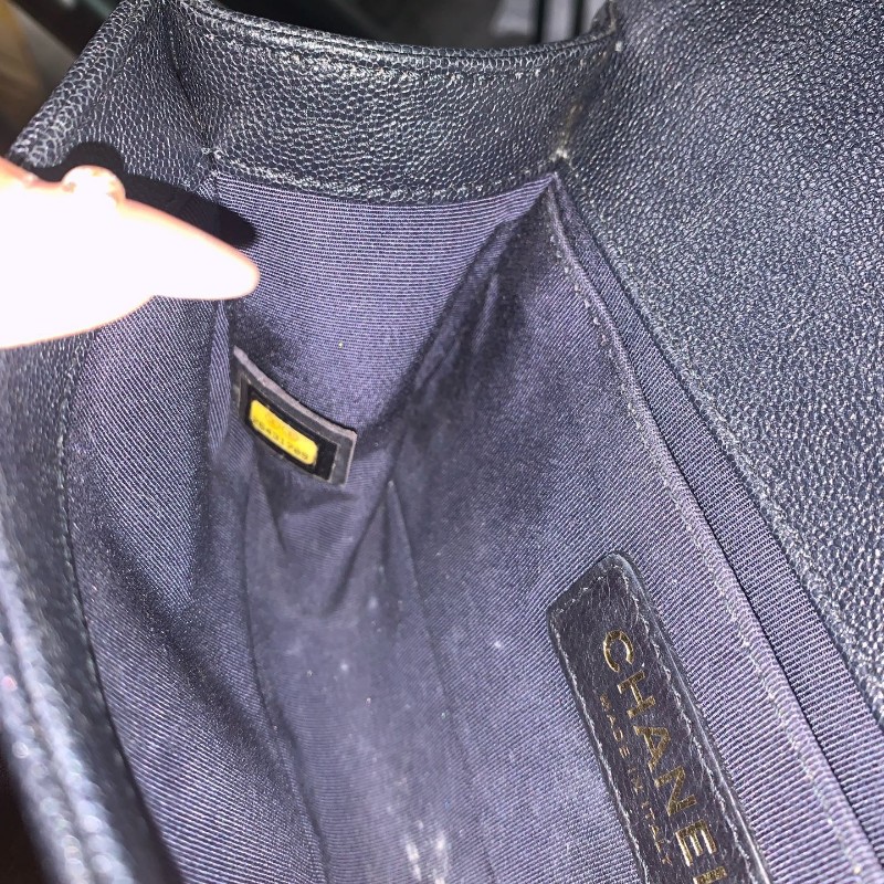 Chanel香奈兒 leboy小號 海軍藍荔枝紋牛皮金扣鏈條包-24