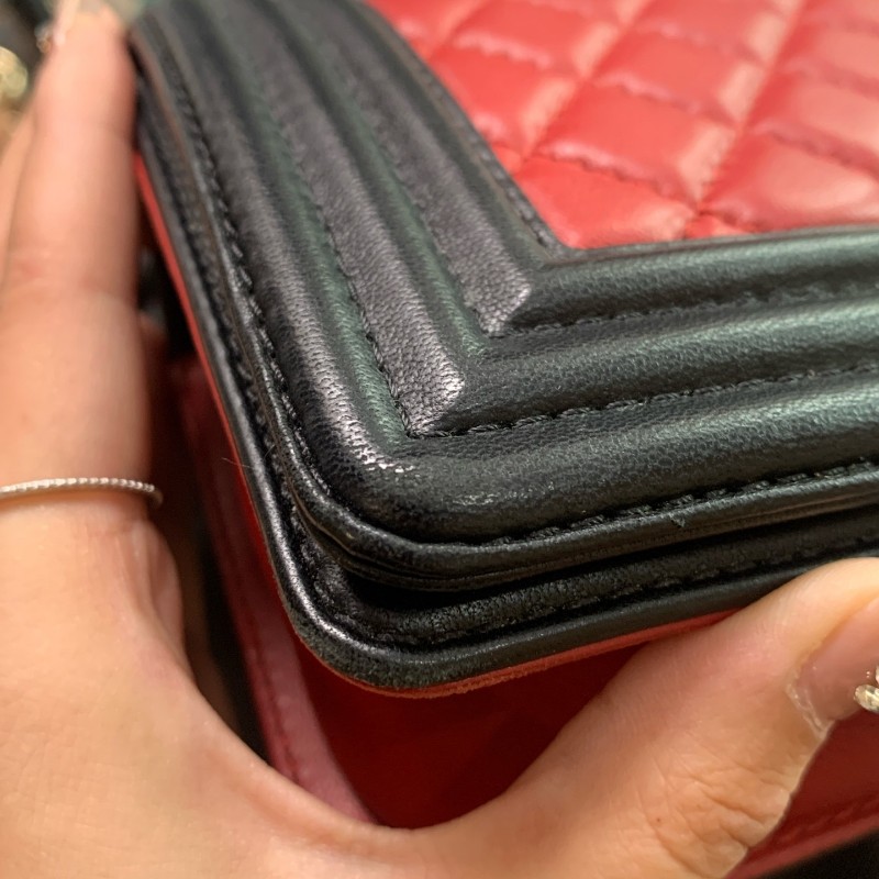 Chanel leboy小號 20cm羊皮金扣酒紅色口蓋包-14