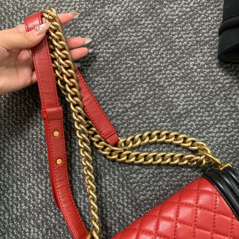 Chanel leboy小號 20cm羊皮金扣酒紅色口蓋包-28