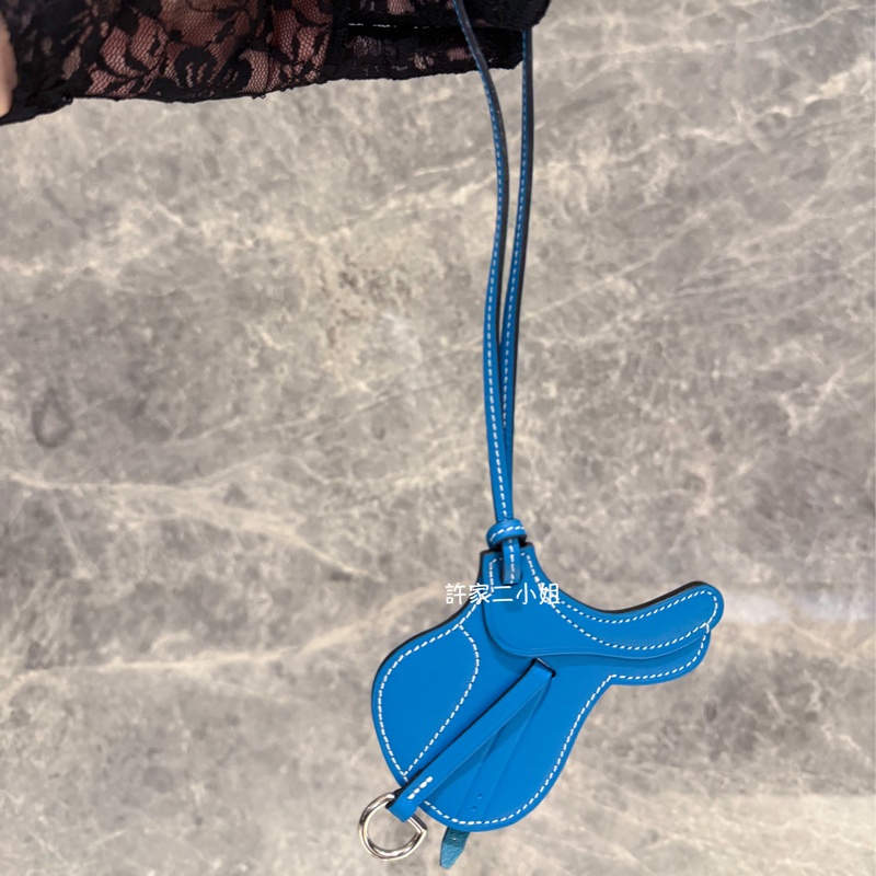 Hermes 馬鞍掛飾 藍色-1