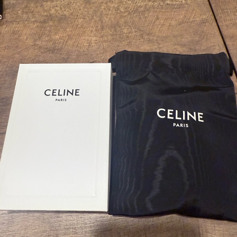 Celine 黑金羊皮凱旋門系列短方夾-5