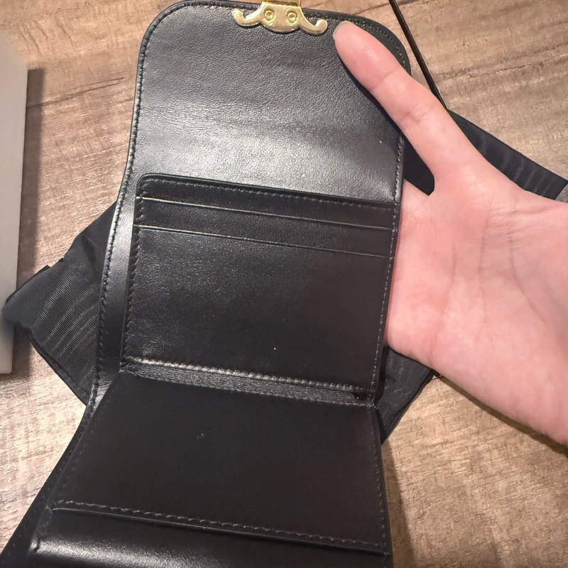 Celine 黑金羊皮凱旋門系列短方夾-10