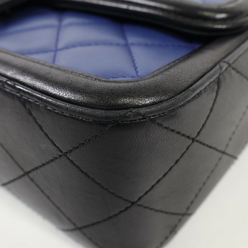 CHANEL 羊皮皮革Chain Shoulder金扣鏈帶肩背袋-9