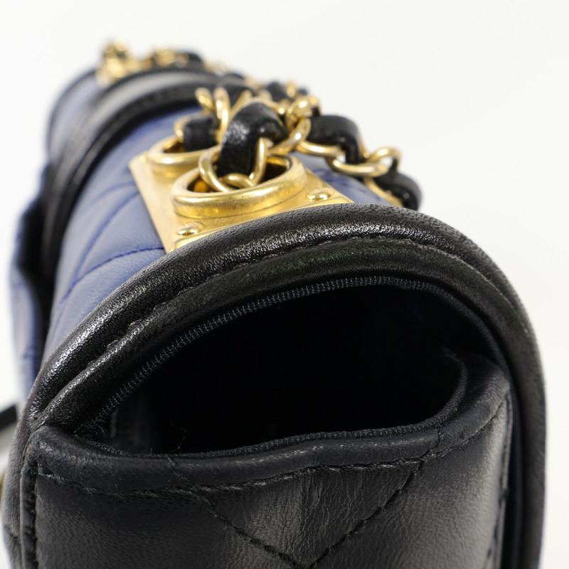 CHANEL 羊皮皮革Chain Shoulder金扣鏈帶肩背袋-16