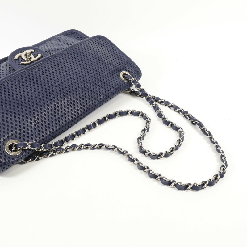 CHANEL 羊皮皮革Shoulder Bag銀扣肩背袋-6