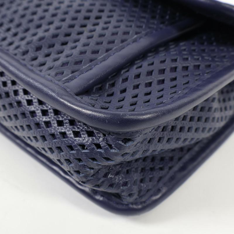 CHANEL 羊皮皮革Shoulder Bag銀扣肩背袋-11