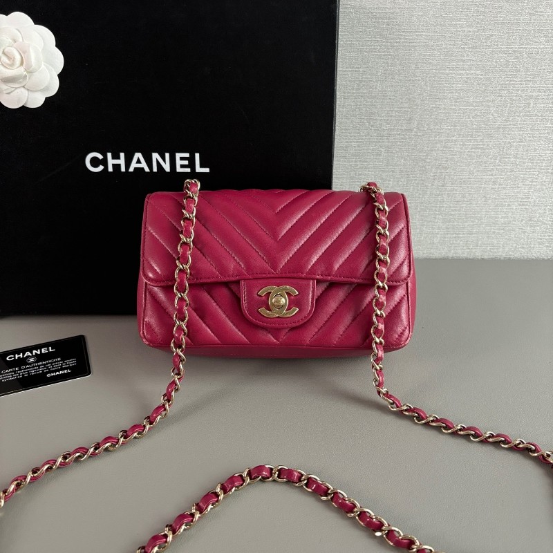 Chanel 紫紅色金扣V紋羊皮cf大mini 肩背包斜背包-0