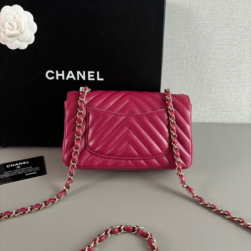 Chanel 紫紅色金扣V紋羊皮cf大mini 肩背包斜背包-1