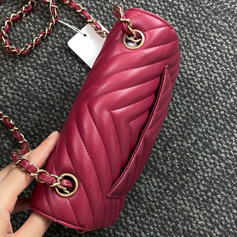 Chanel 紫紅色金扣V紋羊皮cf大mini 肩背包斜背包-15