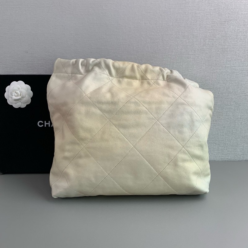 Chanel 23S 22Bag 米金色垃圾袋 中號 肩背包 晶片款-3