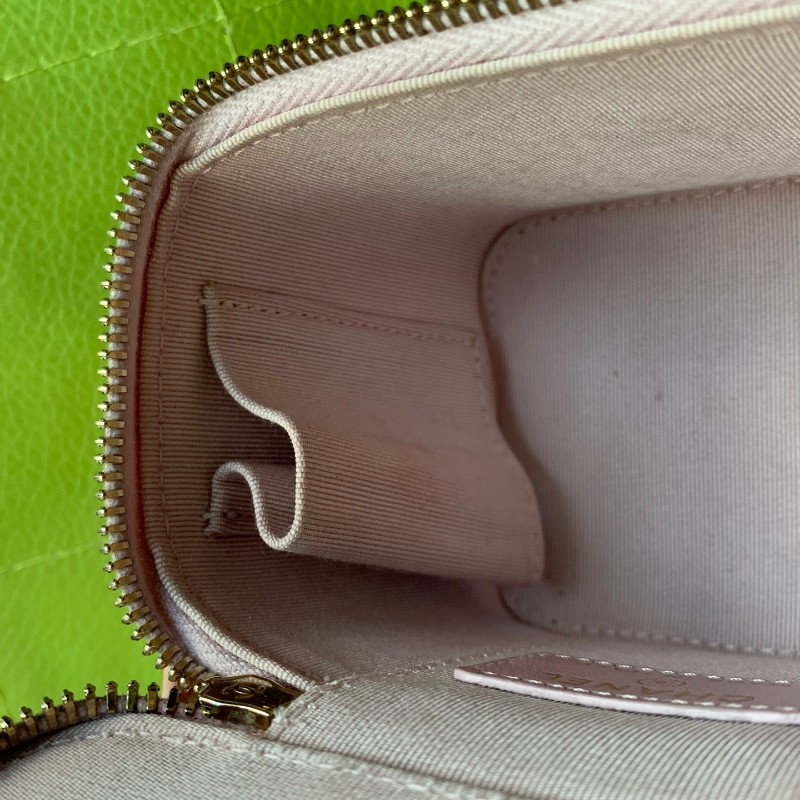 CHANEL 淡粉色 化妝盒荔枝皮鏈條包-25