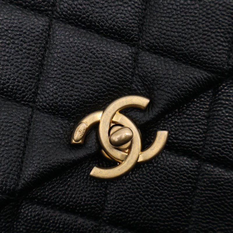 CHANEL 22P Ado雙肩後背包 - 黑金-5