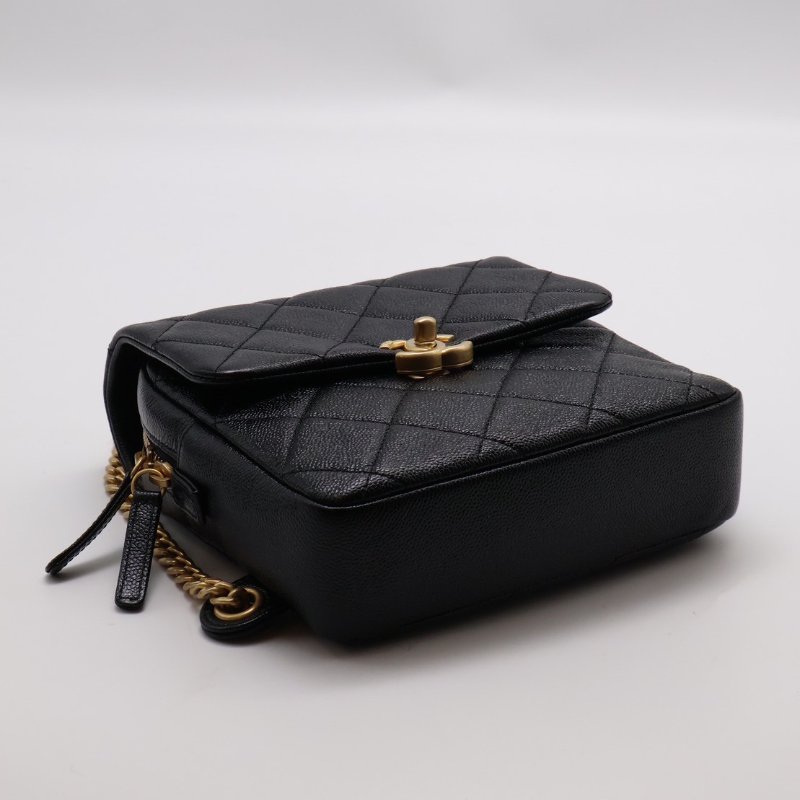 CHANEL 22P Ado雙肩後背包 - 黑金-6