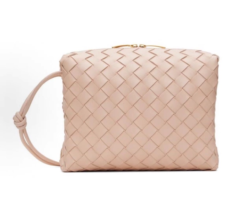 Bv粉色編織包 尺寸22公分 全新全配帶購證-2